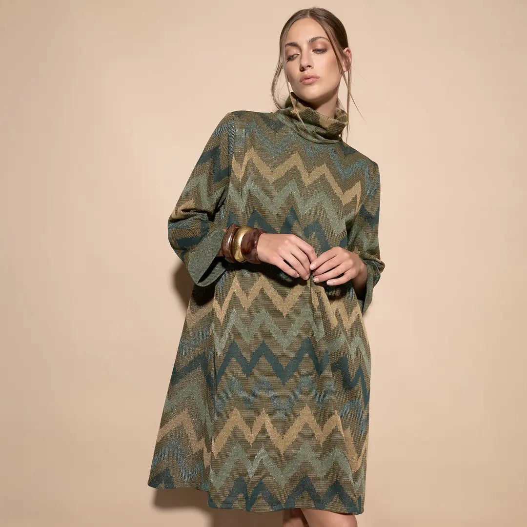 Modefarbe Khaki kombinieren