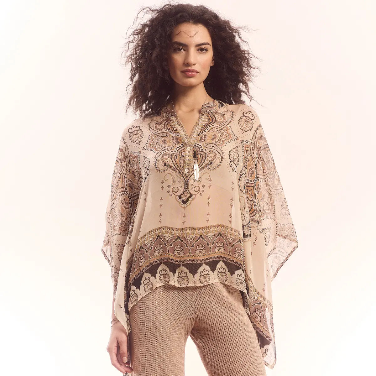 Top und Shirtarten 2026 Ana Alcazar