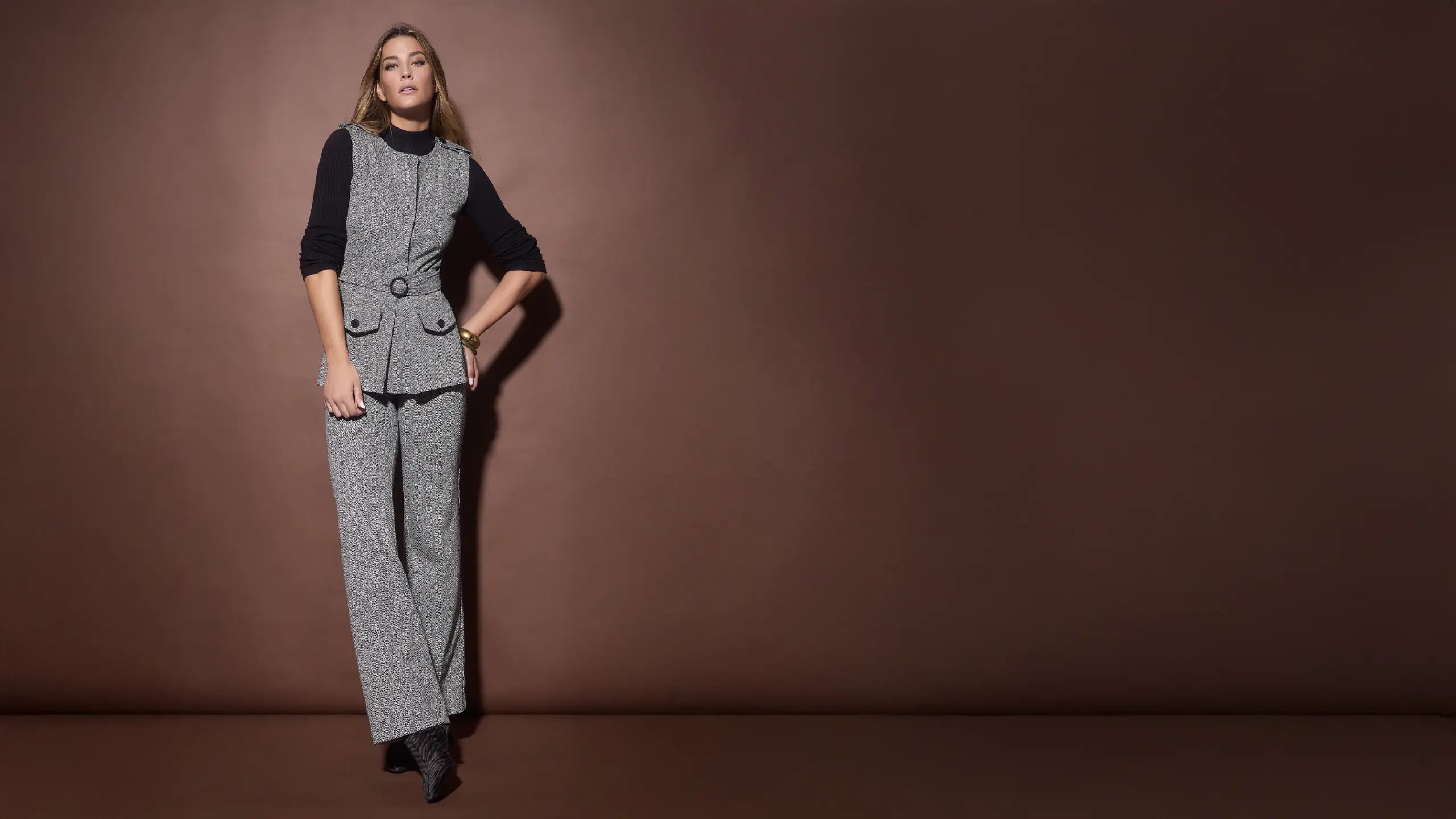 Ana Alcazar Zweiteiler Look - Tweedhose mit Weste im Salz-und-Pfeffer-Muster