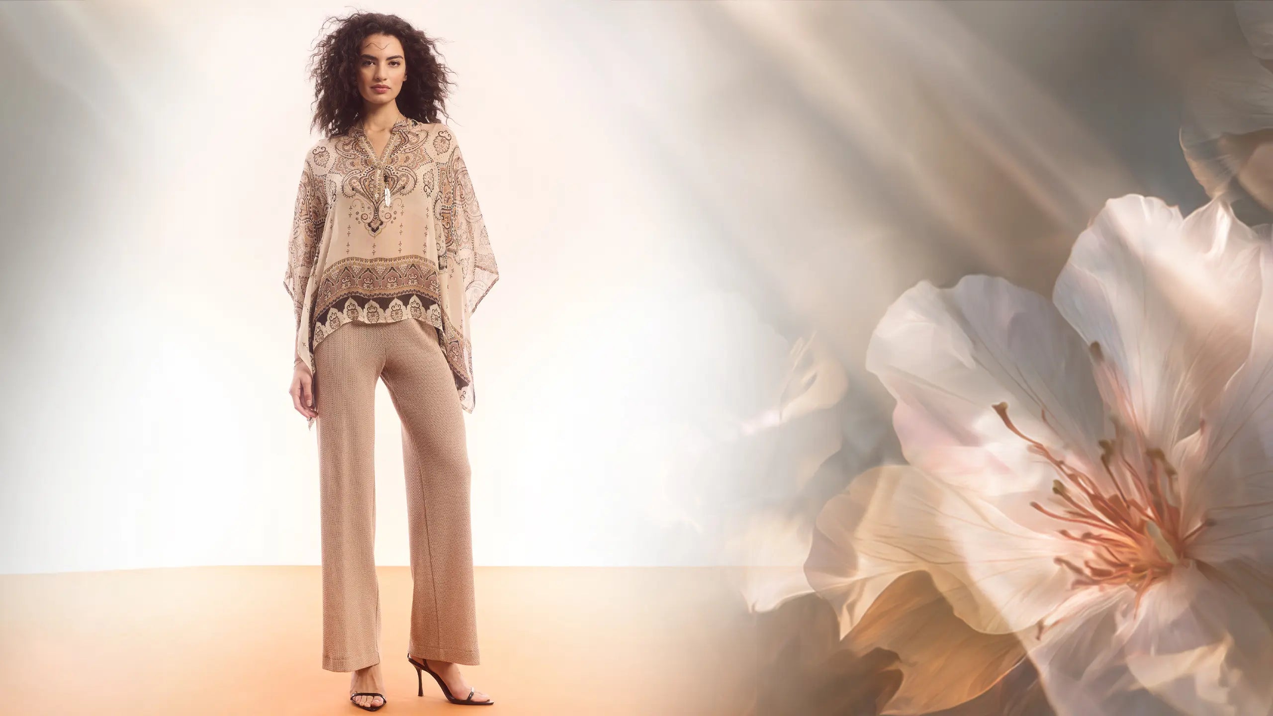 Bohemian Zweiteiler aus Seidentop und Strickhose - Ana Alcazar