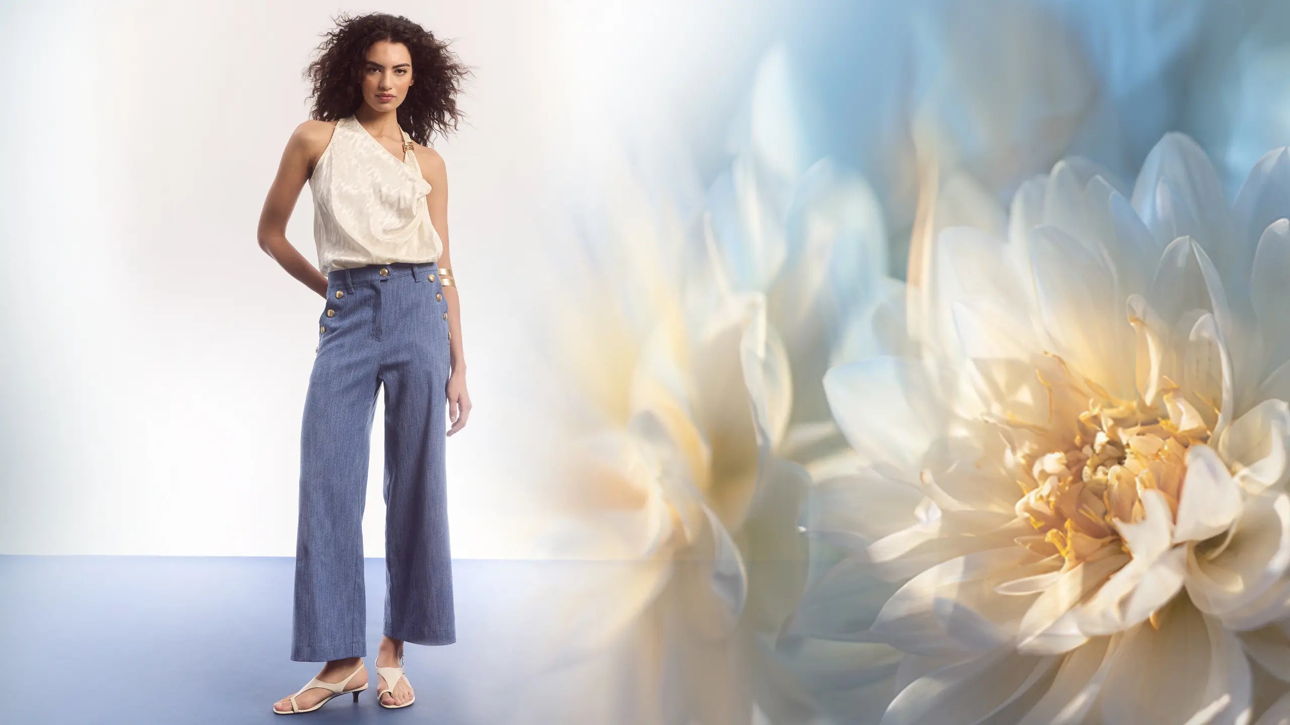 Zweiteiler Look aus Jeans und Wasserfalltop - Ana Alcazar