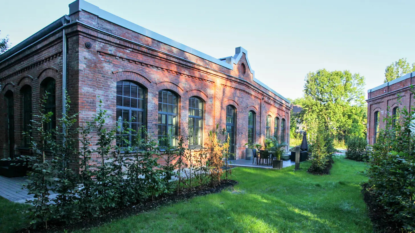 Ana Alcazar - Headquarters