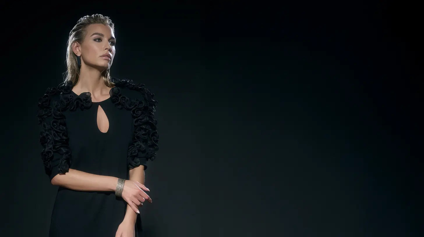 Abendkleider bei Ana Alcazar entdecken 