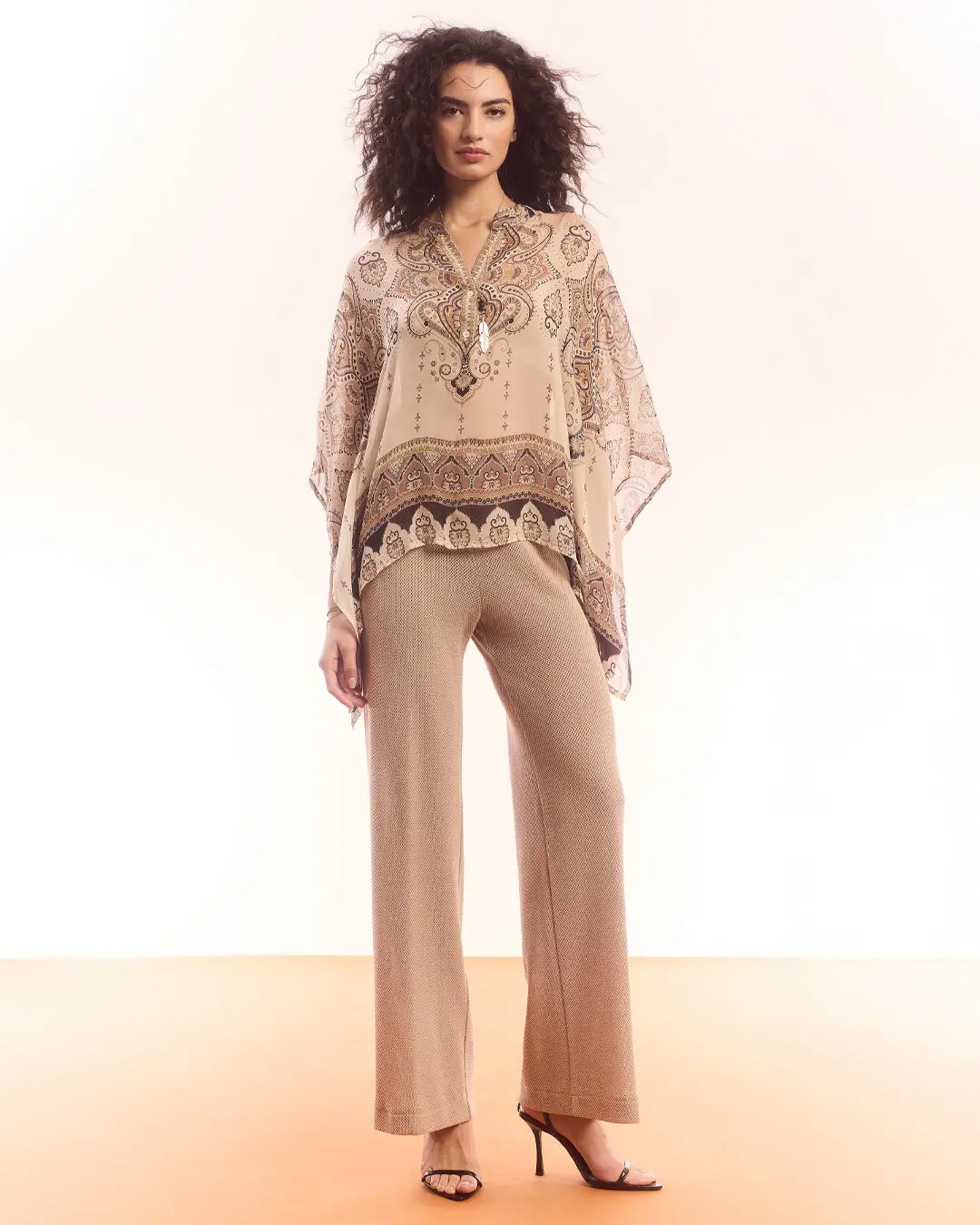 Muster kombinieren bei Ana Alcazar